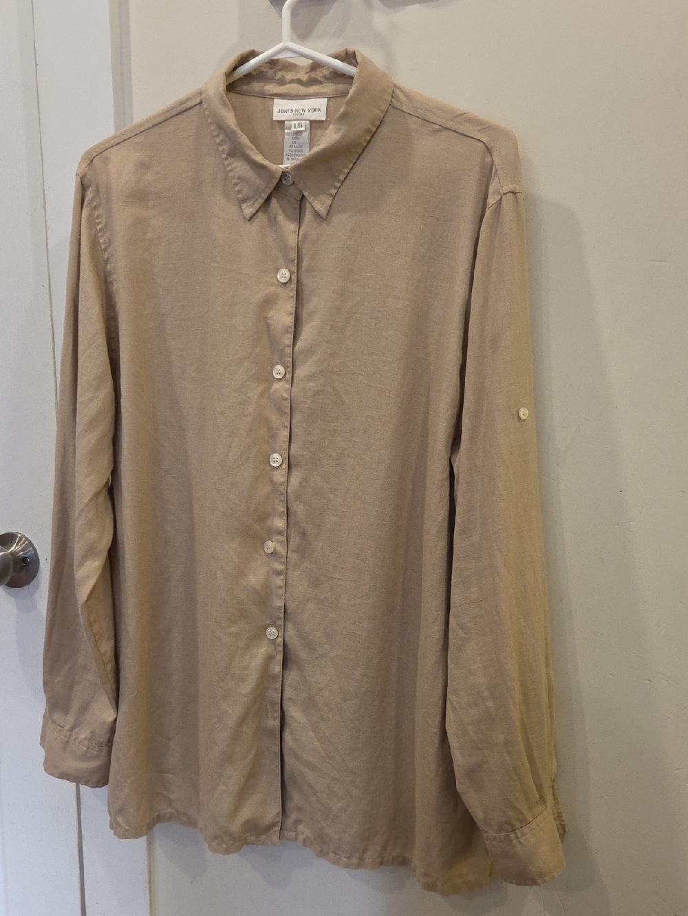 Jones New York Beige Long-Sleeve Button-Down Shirt